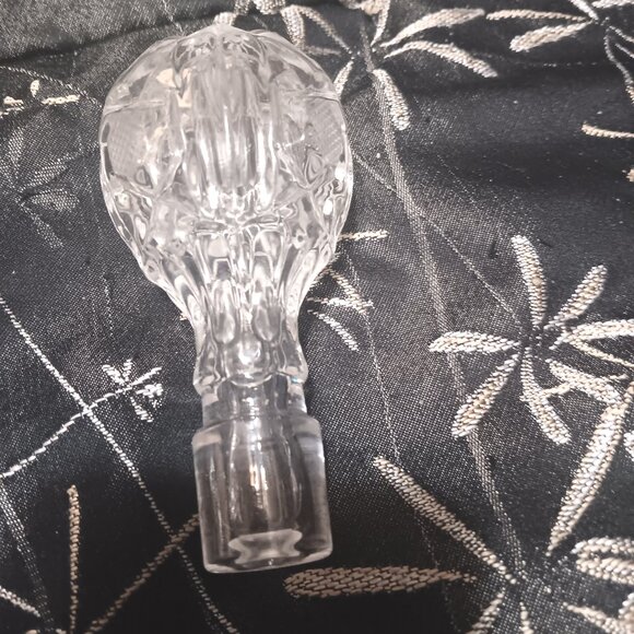 Vintage Crystal Ships Decanter - Picture 2 of 7